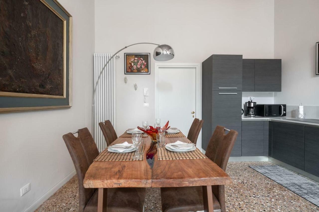 Apartment Ponte Raspi Canal View Venedig Exterior foto